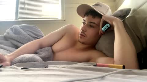 Snapshot of yungstudbev chatting on 02/28/25, 08:39 yungstudbev online show from 02/28/25, 08:39