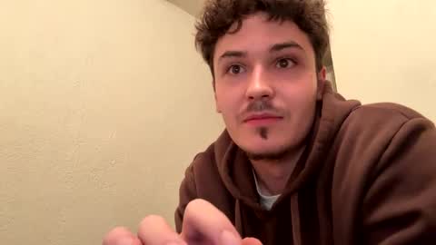 Snapshot of yungstudbev chatting on 09/27/25, 03:33 yungstudbev online show from 09/27/25, 03:33