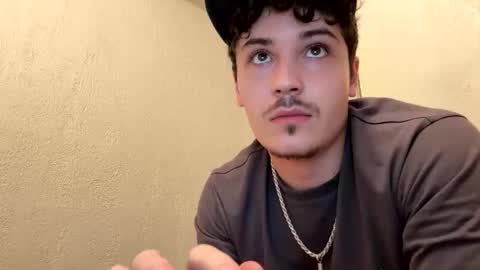 Snapshot of yungstudbev chatting on 10/14/25, 10:10 yungstudbev online show from 10/14/25, 10:10