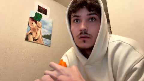 Snapshot of yungstudbev chatting on 11/07/25, 12:10 yungstudbev online show from 11/07/25, 12:10