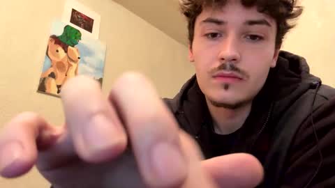 Snapshot of yungstudbev chatting on 11/07/25, 08:42 yungstudbev online show from 11/07/25, 08:42