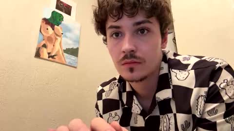 Snapshot of yungstudbev chatting on 11/22/25, 01:48 yungstudbev online show from 11/22/25, 01:48