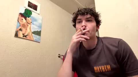 Snapshot of yungstudbev chatting on 12/17/25, 06:30 yungstudbev online show from 12/17/25, 06:30