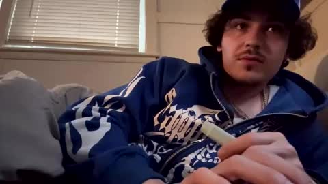 yungstudbev online show from 04/01/26, 09:12