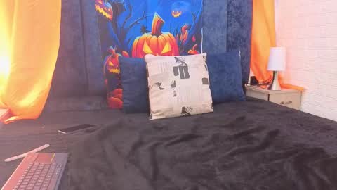 yunkeyc online show from 10/14/25, 03:18