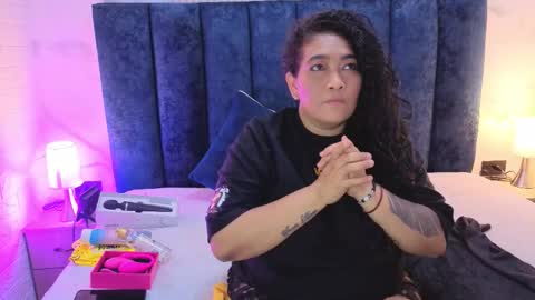 yunkeyc online show from 11/16/25, 08:25