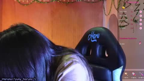 Snapshot of yuny_haruno chatting on 12/13/24, 03:54 Haruno online show from 12/13/24, 03:54