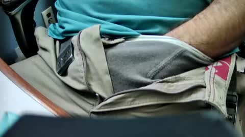 Snapshot of yuppers1234 chatting on 10/09/25, 06:17 yuppers1234 online show from 10/09/25, 06:17