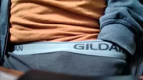 Snapshot of yuppers1234 chatting on 10/24/25, 07:10 yuppers1234 online show from 10/24/25, 07:10