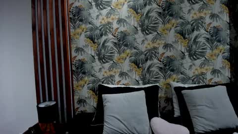 Yuri Kay online show from 04/08/26, 07:36