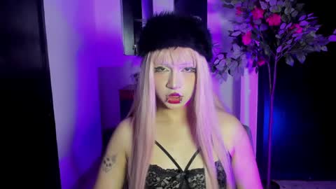 Yuri Kay online show from 05/25/26, 07:53