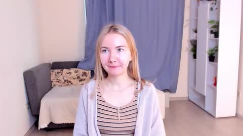 Alesia online show from 11/06/25, 07:31