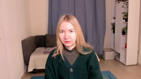 Alesia online show from 11/17/25, 07:14