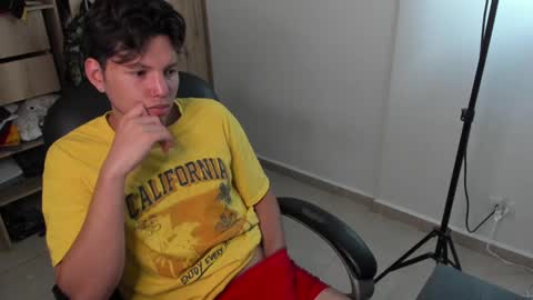 yurii_moody online show from 01/31/25, 03:09