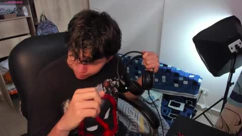 yurii_moody online show from 10/04/25, 07:12