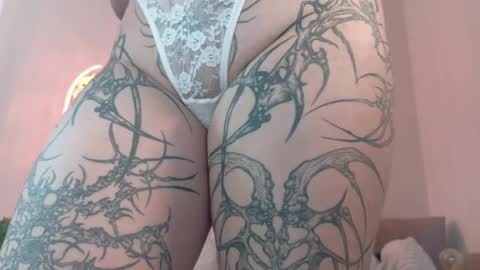 Hi My name Yuriko online show from 04/06/26, 09:21