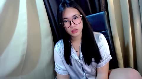 yuriyumixx_xoxo online show from 09/21/25, 11:23