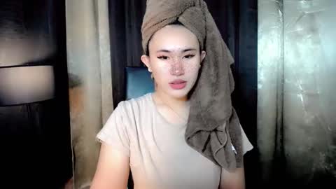 yuriyumixx_xoxo online show from 10/24/25, 11:28