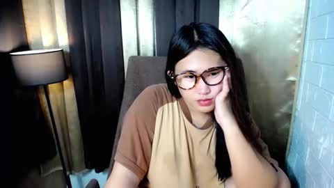 yuriyumixx_xoxo online show from 11/09/25, 10:13