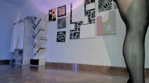 Snapshot of yury_sun chatting on 07/09/26, 04:05 paola online show from 07/09/26, 04:05