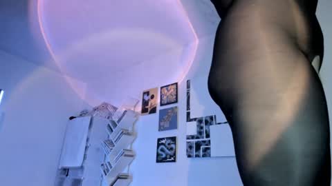 Snapshot of yury_sun chatting on 07/16/26, 02:50 paola online show from 07/16/26, 02:50