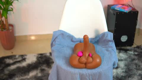 Yuyi Cam online show from 02/12/26, 02:17