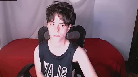 Yuyu online show from 10/27/25, 11:52