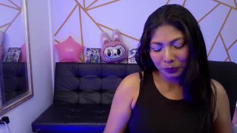 Snapshot of yvanna__smith chatting on 02/10/26, 03:32 yvanna__smith online show from 02/10/26, 03:32