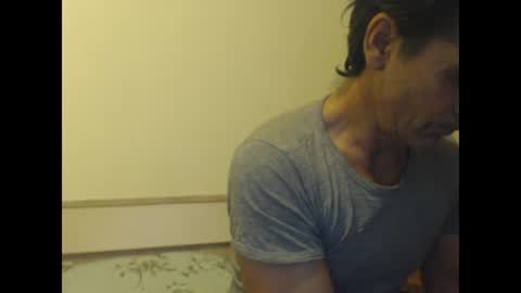 yvesstorm5 online show from 01/05/25, 03:45