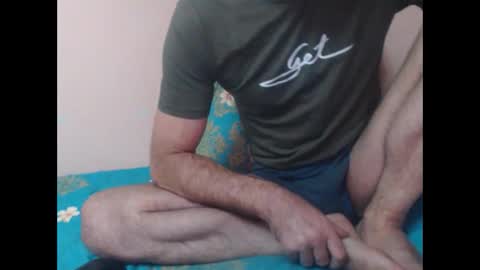 yvesstorm5 online show from 11/19/25, 06:52