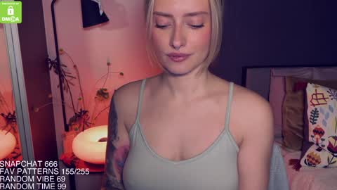 Snapshot of yvie_ chatting on 12/04/25, 08:12 The Queen Bitch of the United Kingdom online show from 12/04/25, 08:12