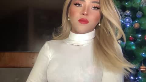 Snapshot of yvonne_guidotti chatting on 12/15/24, 08:15 Miss Cali online show from 12/15/24, 08:15