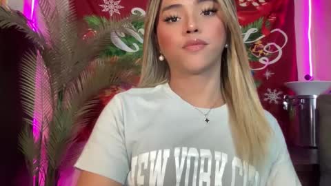 Snapshot of yvonne_guidotti chatting on 12/30/24, 10:12 Miss Cali online show from 12/30/24, 10:12