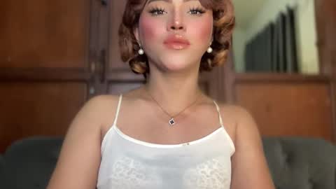 Snapshot of yvonne_guidotti chatting on 03/07/25, 05:49 Miss Cali online show from 03/07/25, 05:49