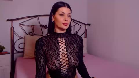 I V Y   online show from 02/28/26, 09:16