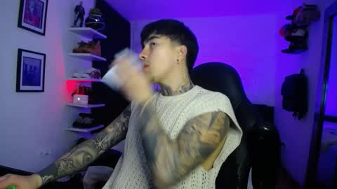 zac_muller1 online show from 02/16/26, 05:03