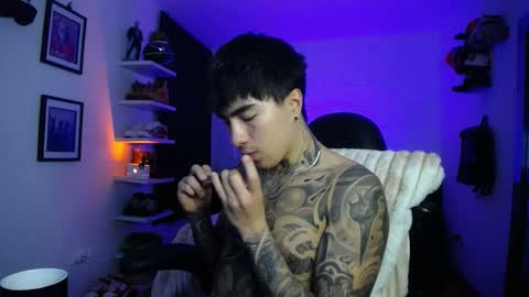 zac_muller1 online show from 03/24/26, 08:41