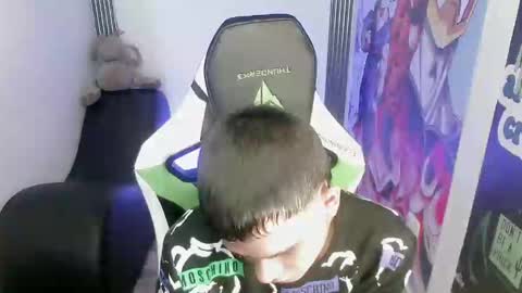 Snapshot of zacariass_ chatting on 12/03/24, 04:25 ZACARIAS online show from 12/03/24, 04:25