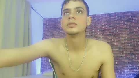 Snapshot of zacariass_ chatting on 09/24/25, 05:11 ZACARIAS online show from 09/24/25, 05:11