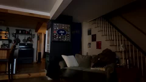 zach42104 online show from 02/28/25, 09:25