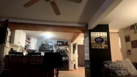 zach42104 online show from 02/12/26, 10:43