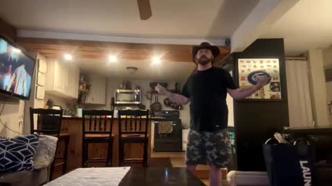 zach42104 online show from 03/06/26, 09:50