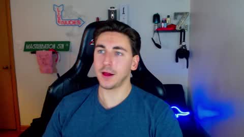 Snapshot of zach_rhyder chatting on 01/09/25, 02:01 Zach Rhyder online show from 01/09/25, 02:01