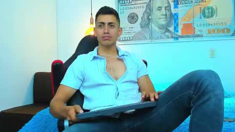 Snapshot of zachpri20 chatting on 03/10/25, 02:59 zachpri20 online show from 03/10/25, 02:59