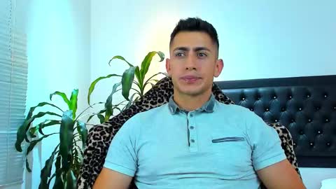 Snapshot of zachpri20 chatting on 09/16/25, 08:37 zachpri20 online show from 09/16/25, 08:37