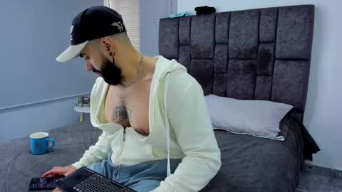 Snapshot of zack_froone chatting on 02/18/25, 02:38 Richard online show from 02/18/25, 02:38