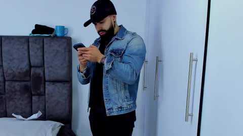 Snapshot of zack_froone chatting on 02/20/25, 05:07 Richard online show from 02/20/25, 05:07