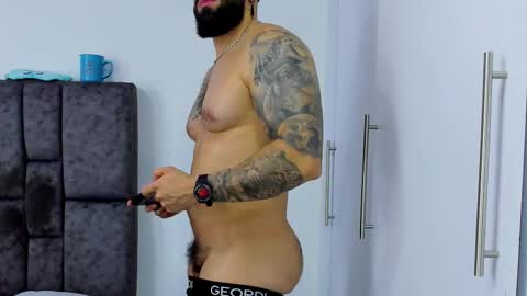 Snapshot of zack_froone chatting on 02/25/25, 06:42 Richard online show from 02/25/25, 06:42