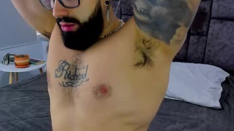 Snapshot of zack_froone chatting on 02/27/25, 03:59 Richard online show from 02/27/25, 03:59