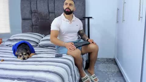 Snapshot of zack_froone chatting on 10/06/25, 03:20 Richard online show from 10/06/25, 03:20